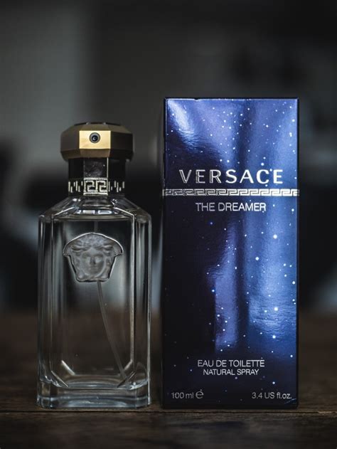 what does versace the dreamer smell like|versace the dreamer men review.